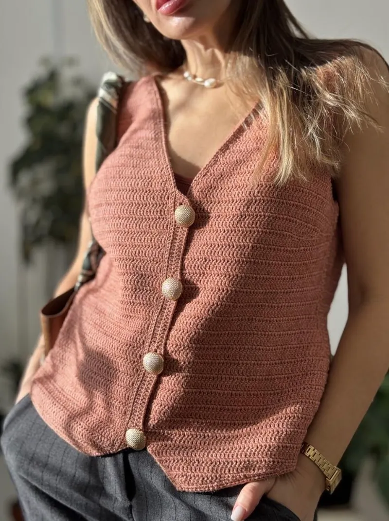 Скачать курс «[Mary.knitting] Жилет (Мария Семёнова)» — слив курса
