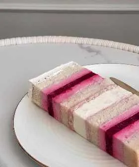 Скачать курс «[Cake by Angel] Торт Малиновый милкшейк (Ангелина Коба)» — слив курса