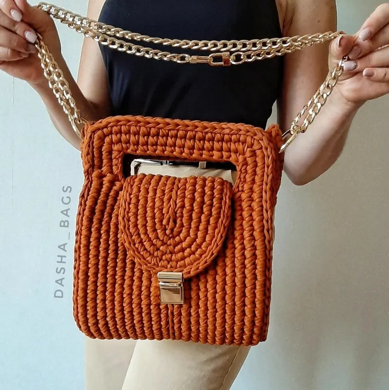 Скачать курс «Сумка classic (Дарья Калюжная) @dasha_bags» — слив курса