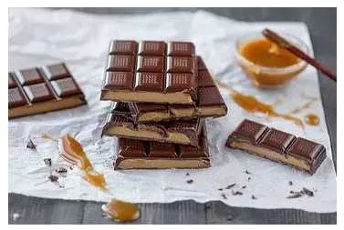 Скачать курс «[Кондитерка] Курс по работе с шоколадом Корпусные конфеты и Шоколад с начинкой (Наталия Спитэри)» — слив курса