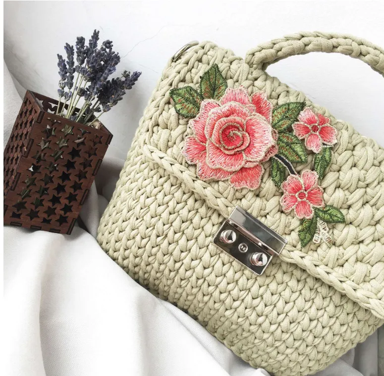 Скачать курс «[knitka_school] Сумка Тансылу + Вшивание подкладки в сумки» — слив курса