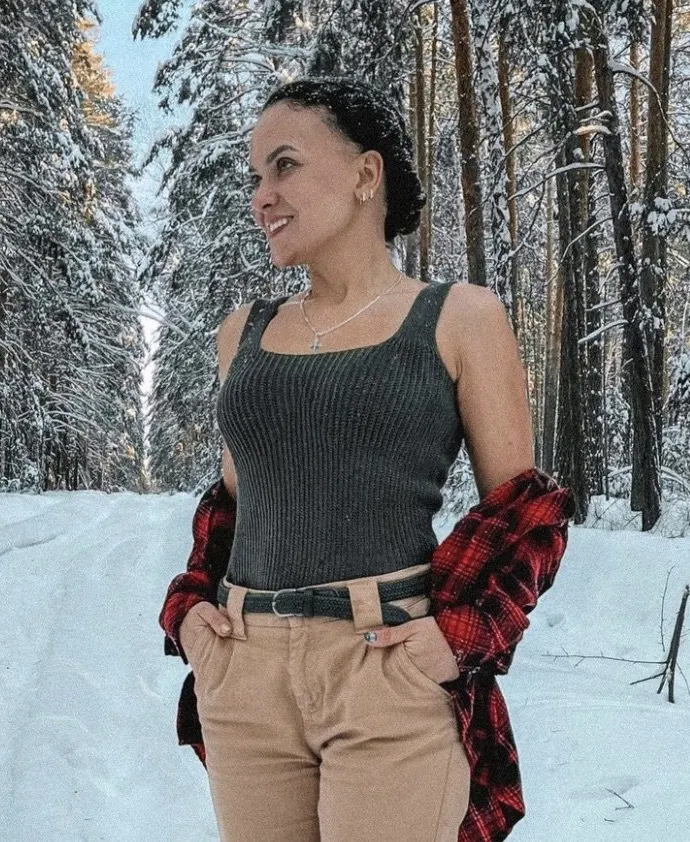 Скачать курс «[elfcrochet] Топ-майка крючком (Эльвира Рукосуева)» — слив курса