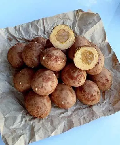 Обложка курса «Пирожное "Миндально-ванильная картошка" (berezovskayas_desserts)»