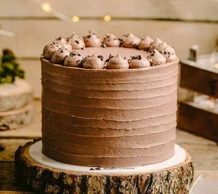 Скачать курс «[Alina2Cake] Торт Зимняя груша (Алина Ахмадиева)» — слив курса
