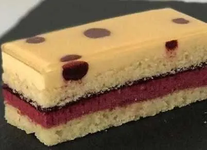 Скачать курс «[sweetburg] Техкарта Нарезные пирожные Смородина-Лимон (Екатерина Климчева)» — слив курса