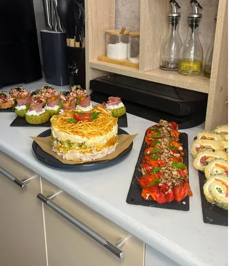Скачать курс «Сборник Шикарные бюджетные закуски (Светлана Костенкова)» — слив курса