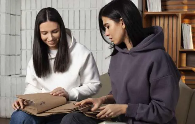 Скачать курс «[Zeri Online] Создай бизнес концепцию для своего Fashion бренда (Валентина Мамаева, Наталья Петрова)» — слив курса