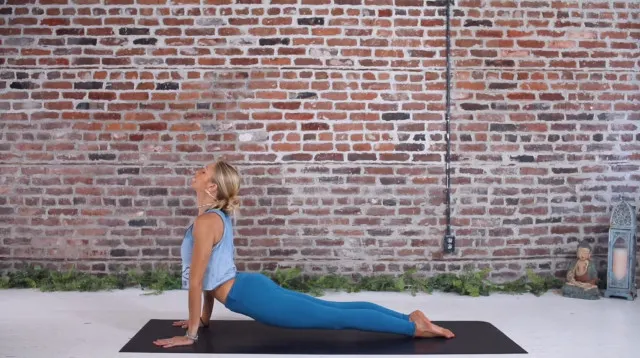 Обложка курса «[Bohobeautiful] Ashtanga Yoga Experience (Part I) (Juliana Spicoluk)»
