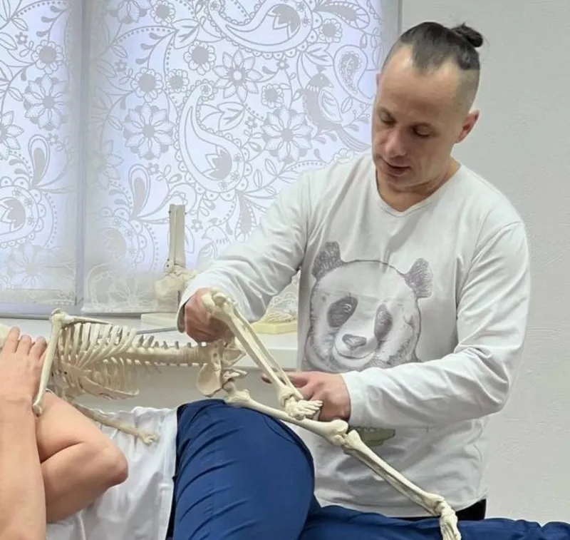 Обложка курса «[Школа здоровья Веста] Паттерны черепа, связь с осанкой, постановкой стоп, формирование прикуса. 2023 (Михаил Перламонов)»