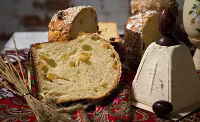 Скачать курс «Бриошь Пасхальная с апельсиновыми цукатами и Куантро (Людмила Букина)» — слив курса