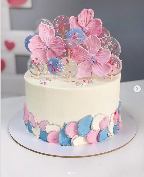 Скачать курс «[Make Cake] Торт «Клубника-лайм» (Анастасия Лазарева)» — слив курса