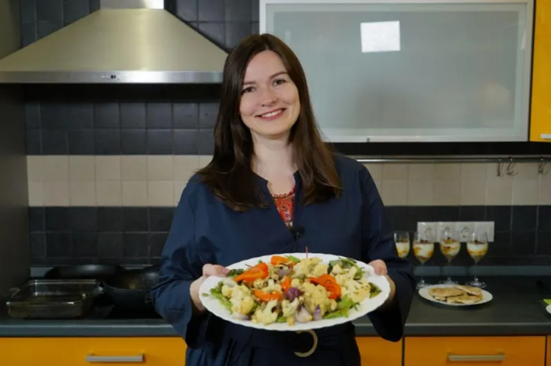 Скачать курс «Летний день год кормит: заморозка, сушка, консервация (Дарья Черненко)» — слив курса