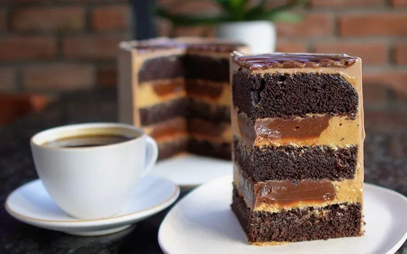 Скачать курс «[MyCakeAleks] Урок по тортам «Кофе» (Александра Голобородько)» — слив курса
