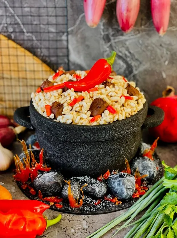 Скачать курс «[anastasiya_bakery] Торт Казан с пловом (Анастасия Политыкина)» — слив курса