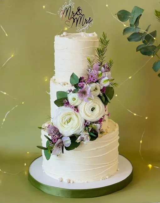 Скачать курс «[anastasiya_bakery] Видеоурок по Свадебному торту (Анастасия Политыкина)» — слив курса