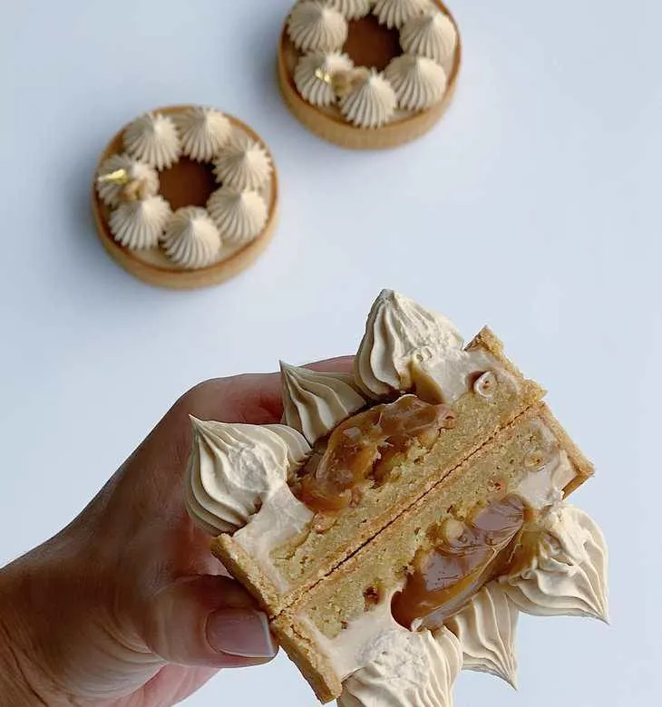 Скачать курс «[Cake Pro] Видео урок и техкарта Тарт Кедровый орех (Александра Овешкова)» — слив курса