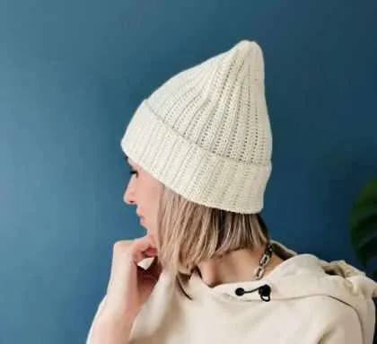 Обложка курса «[crochet-together] Мастер-класс по вязанию крючком шапки Симпл Кози (Simple Cozy)»