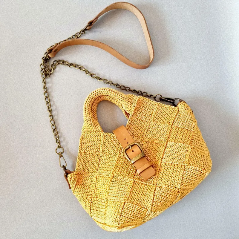 Скачать курс «[dasha_bags] Курс Плетёнка (Дарья Калюжная)» — слив курса