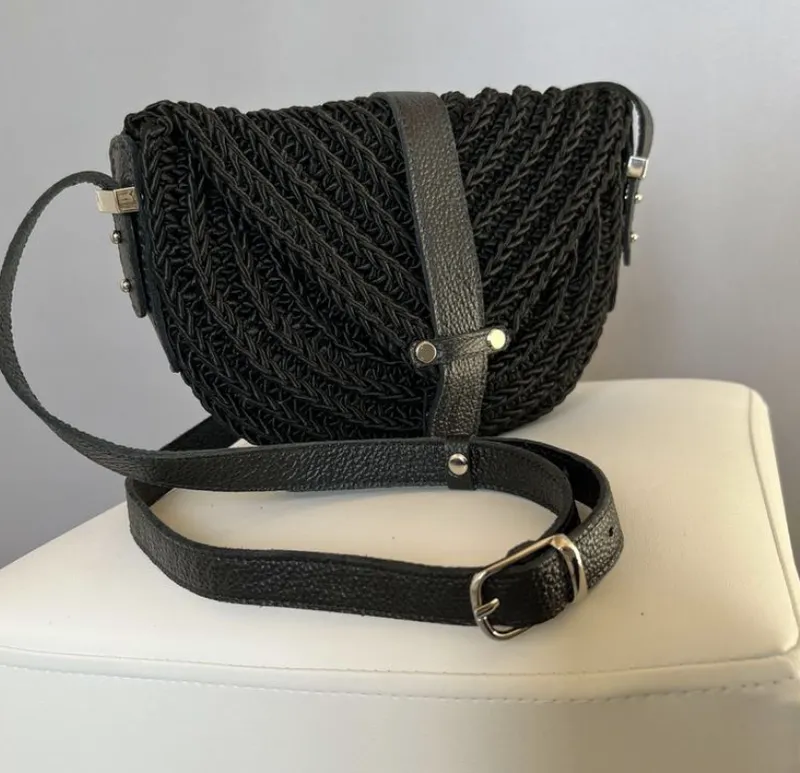 Скачать курс «[dasha_bags] Сумка Косы (Дарья Калюжная)» — слив курса