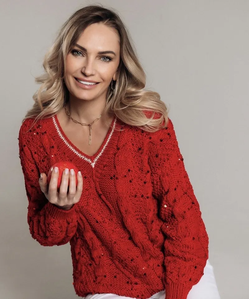 Скачать курс «[koledova_knit] Свитер Валькирия (Елена Коледова)» — слив курса