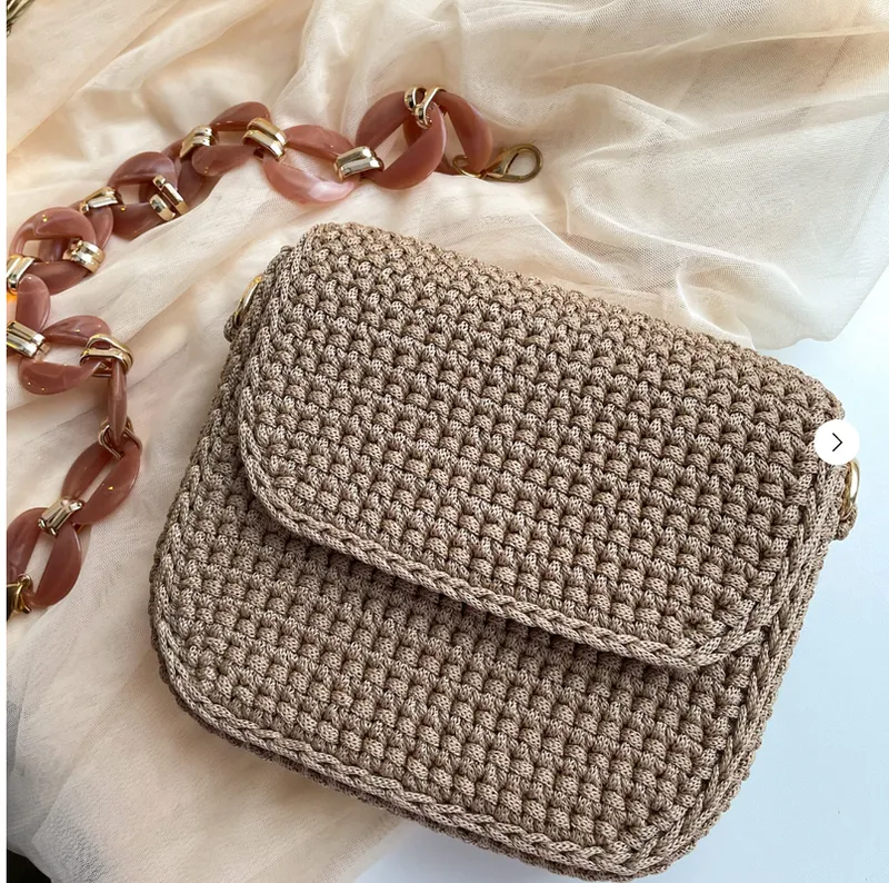 Скачать курс «[lomtik_bags] Сумка Вафелька (Оксана Федорова)» — слив курса