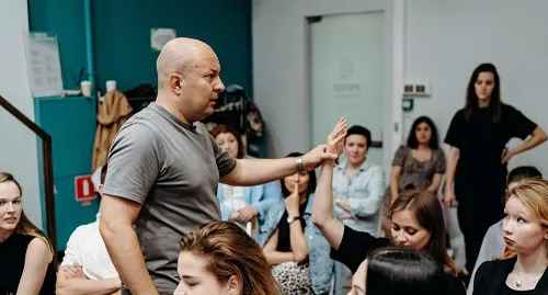 Скачать курс «[PSY2.0] Терапевтическая встреча. Сверхспособности и экстрасенсорика. 16+ (Михаил Филяев)» — слив курса