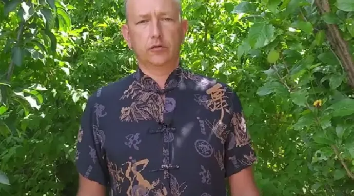 Скачать курс «Исцеляющий самомассаж (Андрей Апакин)» — слив курса