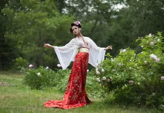 Скачать курс «Мастер фотообработки и коллажирования (Маргарита Карева)» — слив курса
