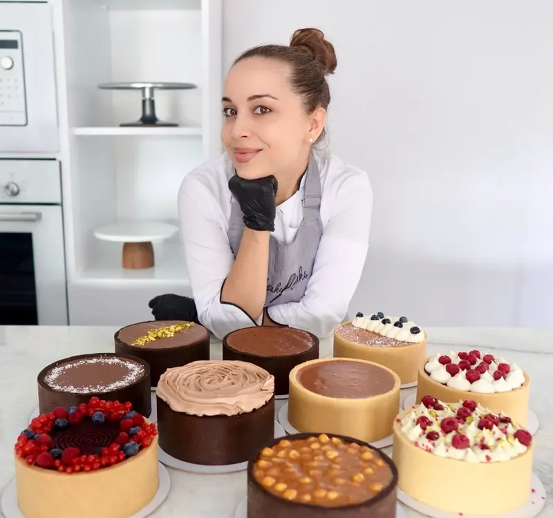 Скачать курс «[MyCakeAleks] Сборник 10 чизкейков (Александра Голобородько)» — слив курса